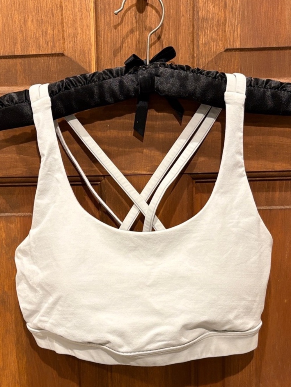 Lululemon athletica White Strappy Crossback Sports Energy Bra size 8